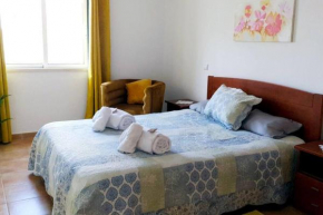 Entire flat 70sq m at Luz just 400m beach distance